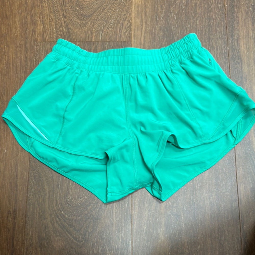 Lululemon Maldives Green Hotty Hot shorts